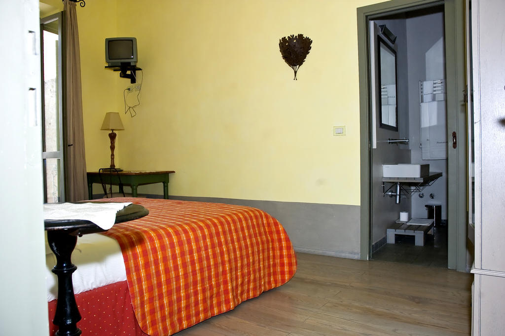Locanda Delle Mura Anna De Croy Magliano in Toscana Zimmer foto
