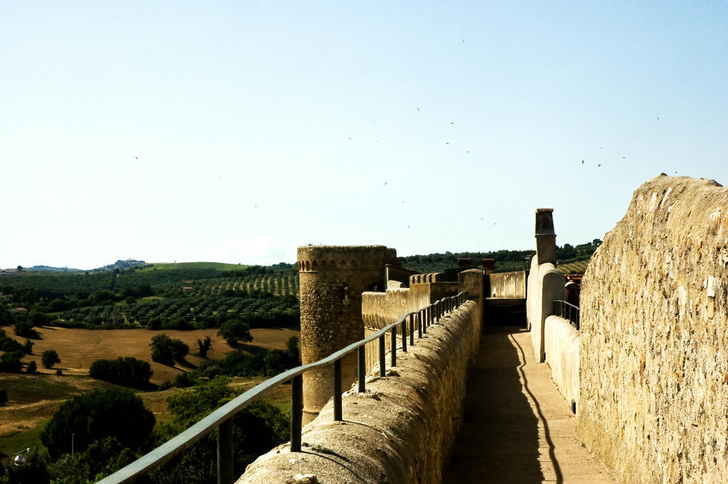 Locanda Delle Mura Anna De Croy Magliano in Toscana Exterior foto